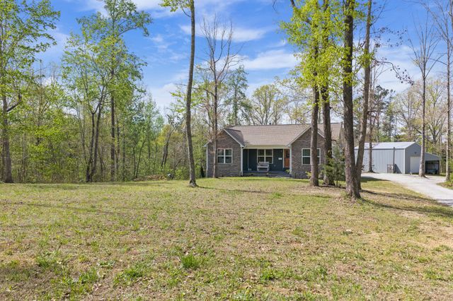 1395 Bible Hill Rd, Parsons, TN 38363