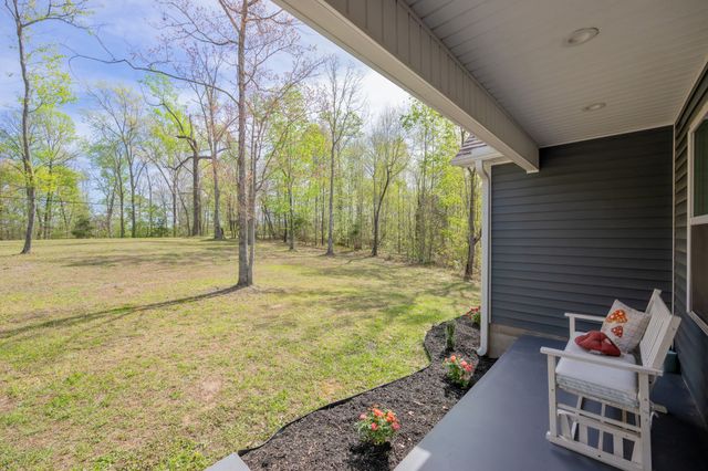 1395 Bible Hill Rd, Parsons, TN 38363