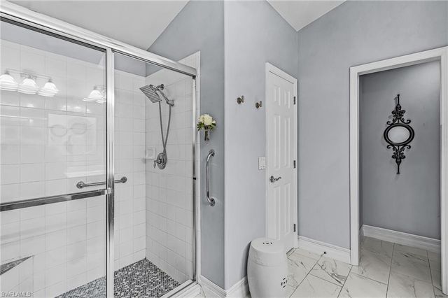 2495 Belleville CT, Cape Coral, FL 33991