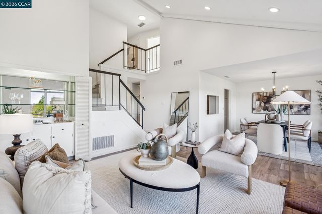 1500 Siskiyou Dr, Walnut Creek, CA 94598