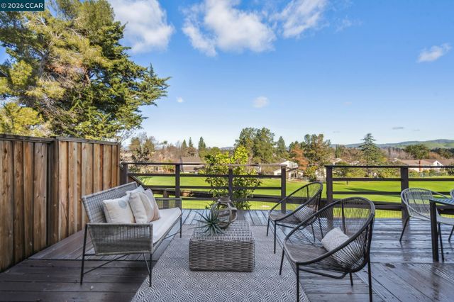 1500 Siskiyou Dr, Walnut Creek, CA 94598