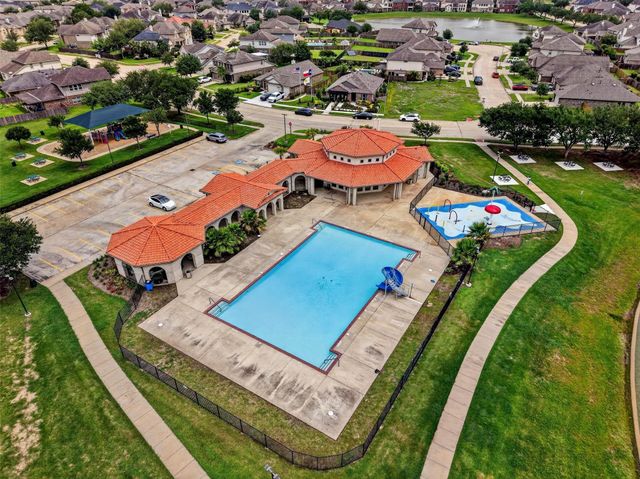 34 San Simeon Drive, Manvel, TX 77578