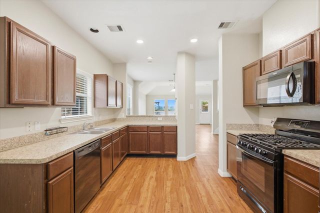 34 San Simeon Drive, Manvel, TX 77578
