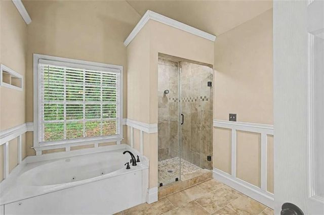 3865 Ryans Run Way, Lilburn, GA 30047