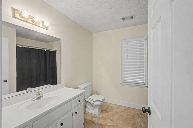 3865 Ryans Run Way, Lilburn, GA 30047