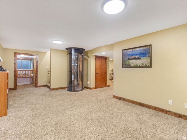 422 S MARYFIELD DR, Salt Lake City, UT 84108