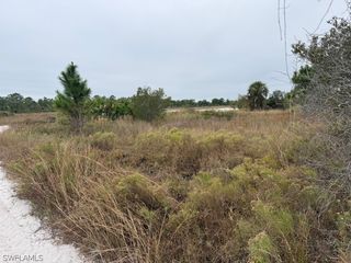 64th AVE NE, Naples, FL 34120