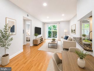 3310 WYNDHAM CIR #115, Alexandria, VA 22302