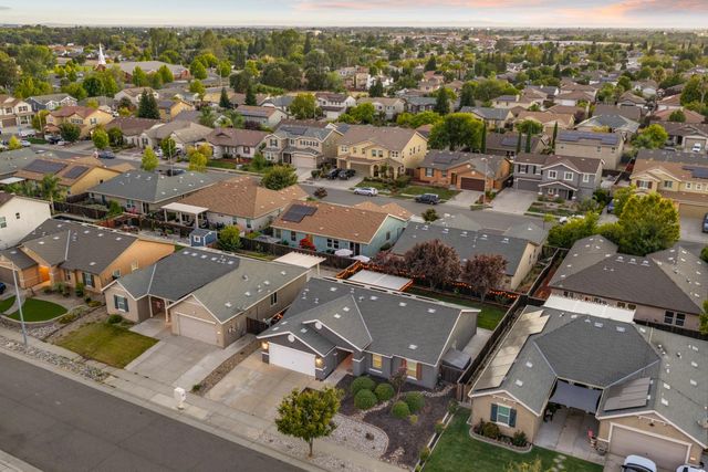 1262 Banyan Way, Lincoln, CA 95648