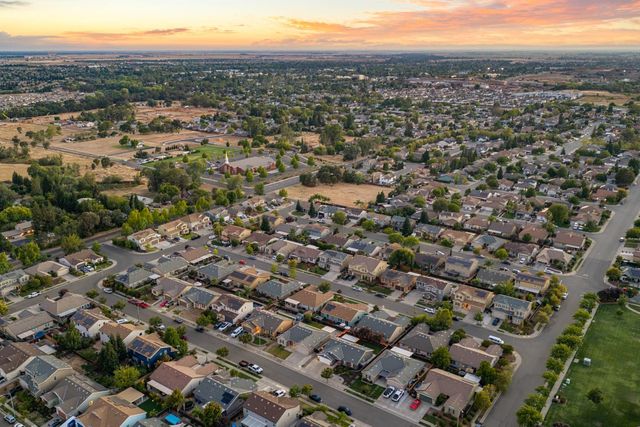 1262 Banyan Way, Lincoln, CA 95648