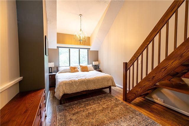 957 East Avenue, Rochester, NY 14607