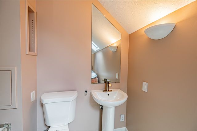 957 East Avenue, Rochester, NY 14607