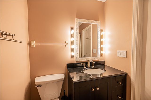 957 East Avenue, Rochester, NY 14607