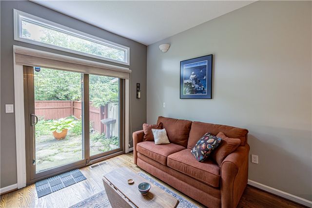 957 East Avenue, Rochester, NY 14607