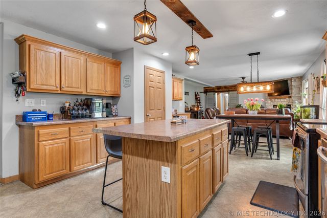 17255 E 394 Road, Claremore, OK 74017