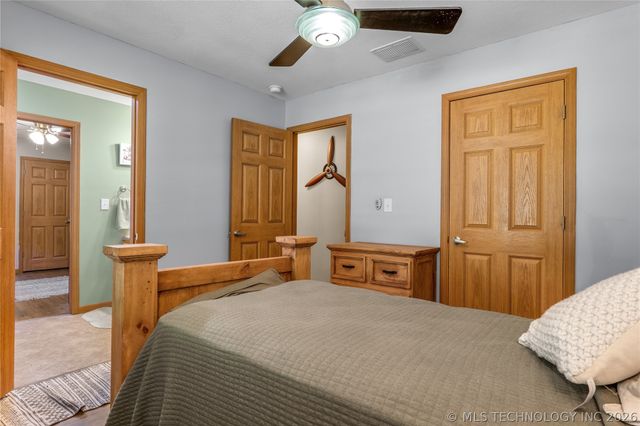17255 E 394 Road, Claremore, OK 74017