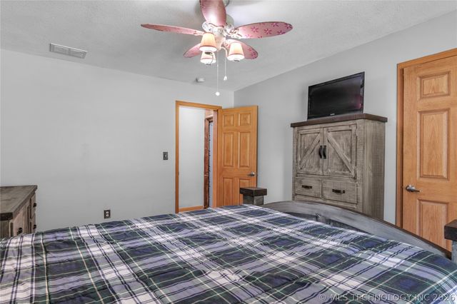 17255 E 394 Road, Claremore, OK 74017