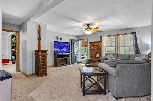 17255 E 394 Road, Claremore, OK 74017