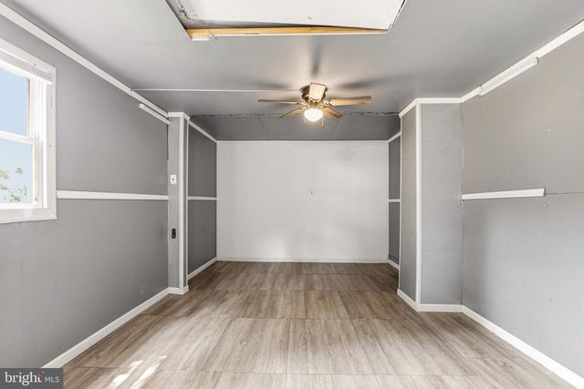 8 HEATH LN, Willingboro, NJ 08046