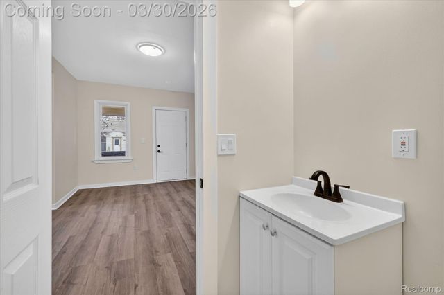 25 W Rockwood Street, Ecorse, MI 48229