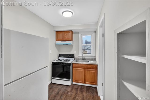 25 W Rockwood Street, Ecorse, MI 48229