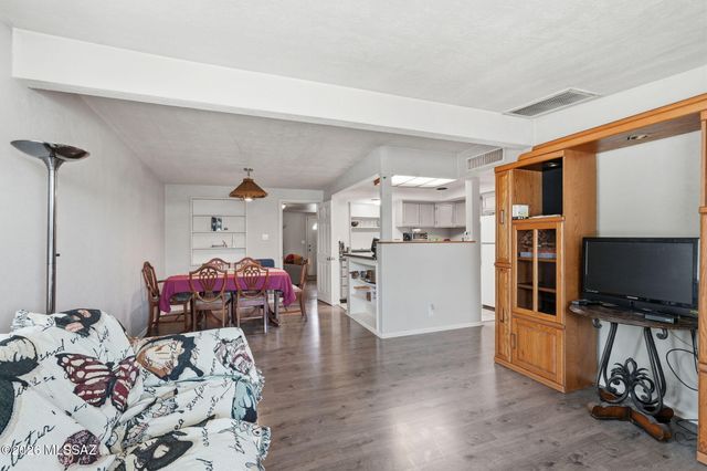 942 S Fordham Drive, Tucson, AZ 85710