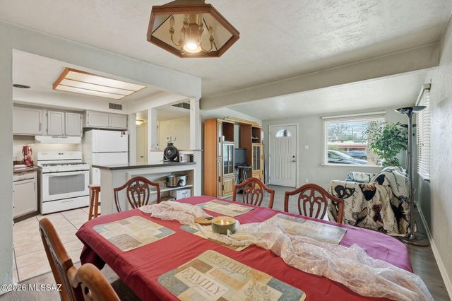 942 S Fordham Drive, Tucson, AZ 85710