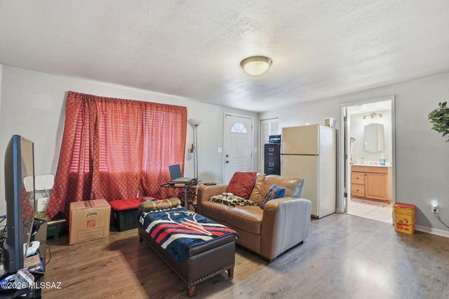 942 S Fordham Drive, Tucson, AZ 85710