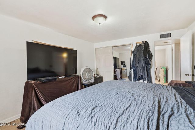 942 S Fordham Drive, Tucson, AZ 85710
