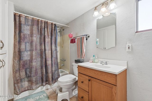 942 S Fordham Drive, Tucson, AZ 85710