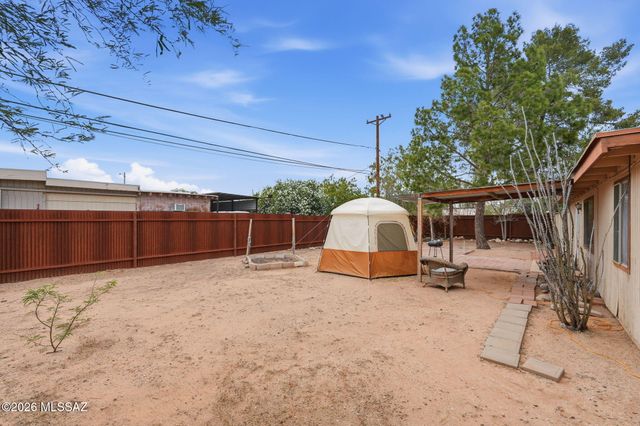 942 S Fordham Drive, Tucson, AZ 85710