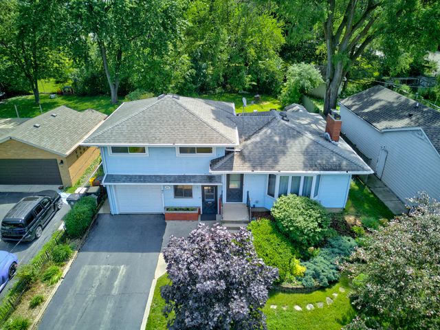 911 David Street, Antioch, IL 60002