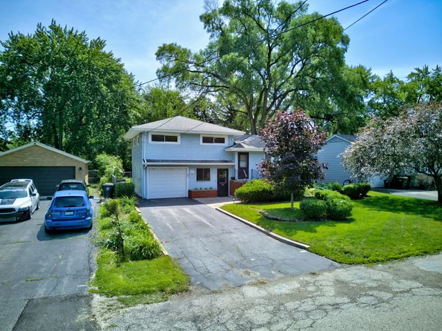 911 David Street, Antioch, IL 60002