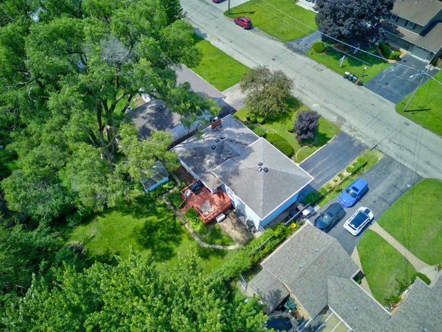 911 David Street, Antioch, IL 60002