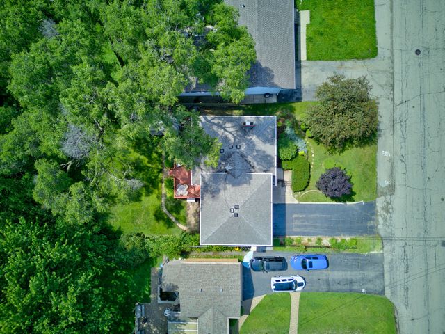 911 David Street, Antioch, IL 60002