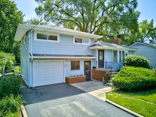 911 David Street, Antioch, IL 60002