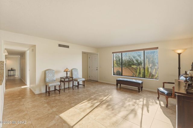 8512 N La Oesta Avenue, Tucson, AZ 85704