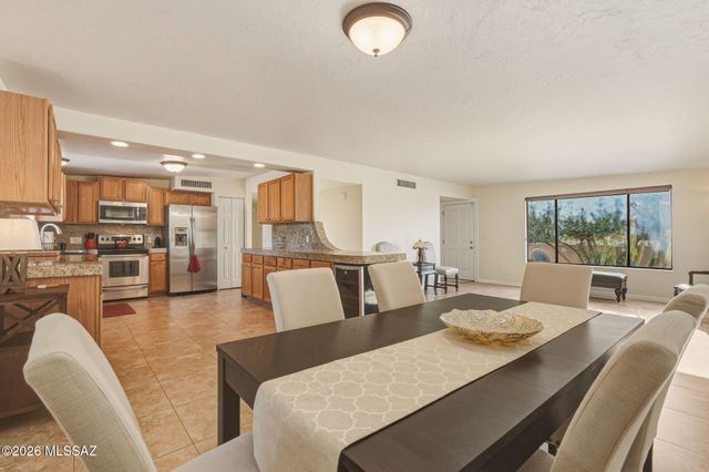 8512 N La Oesta Avenue, Tucson, AZ 85704