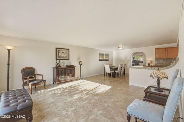 8512 N La Oesta Avenue, Tucson, AZ 85704