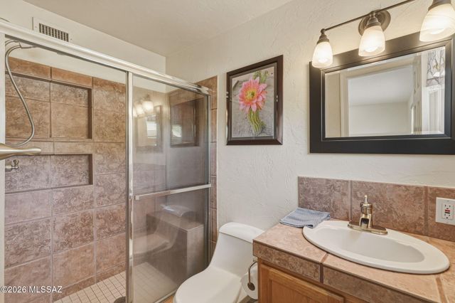 8512 N La Oesta Avenue, Tucson, AZ 85704