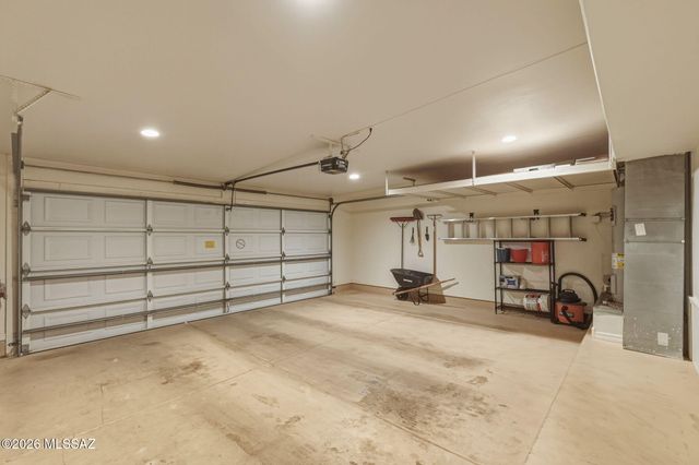 8512 N La Oesta Avenue, Tucson, AZ 85704