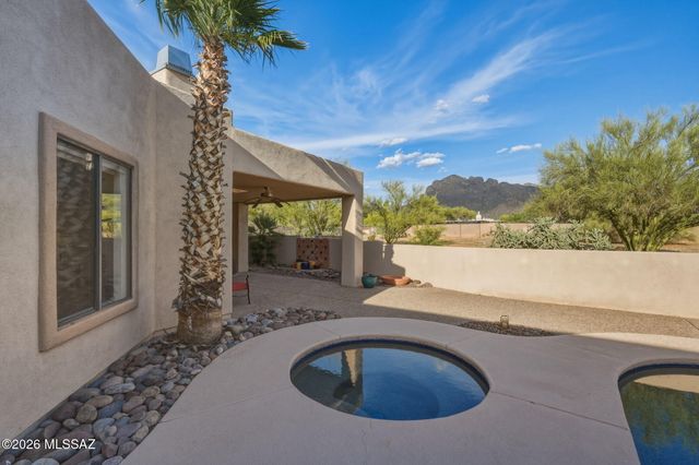 8512 N La Oesta Avenue, Tucson, AZ 85704