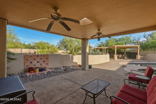 8512 N La Oesta Avenue, Tucson, AZ 85704