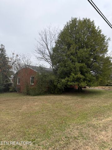 1337 Mcarthur Rd, Maryville, TN 37804