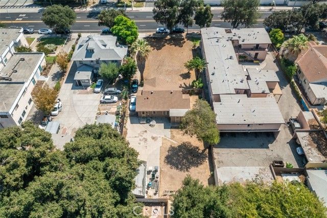 823 N Orange Grove Boulevard, Pasadena, CA 91103