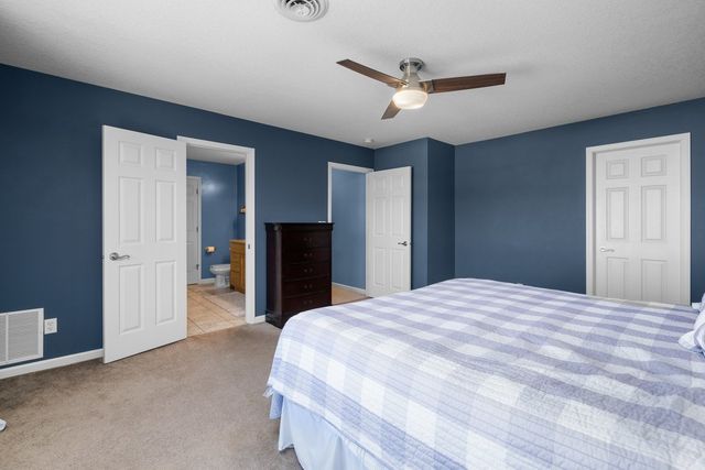 408 Tombergs Drive, Eldridge, IA 52748