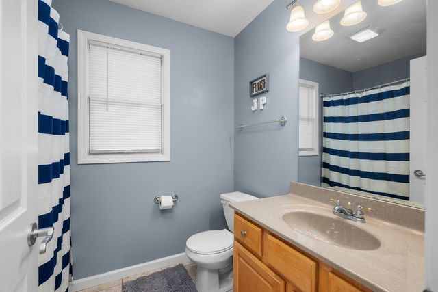 408 Tombergs Drive, Eldridge, IA 52748