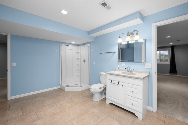 408 Tombergs Drive, Eldridge, IA 52748