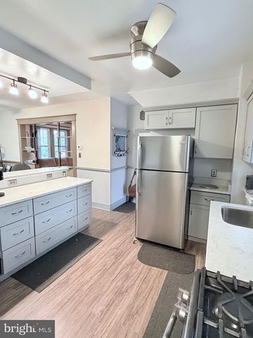 510 SHIPLEY RD, Linthicum Heights, MD 21090