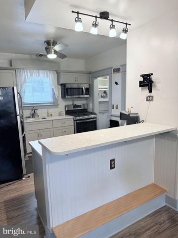 510 SHIPLEY RD, Linthicum Heights, MD 21090